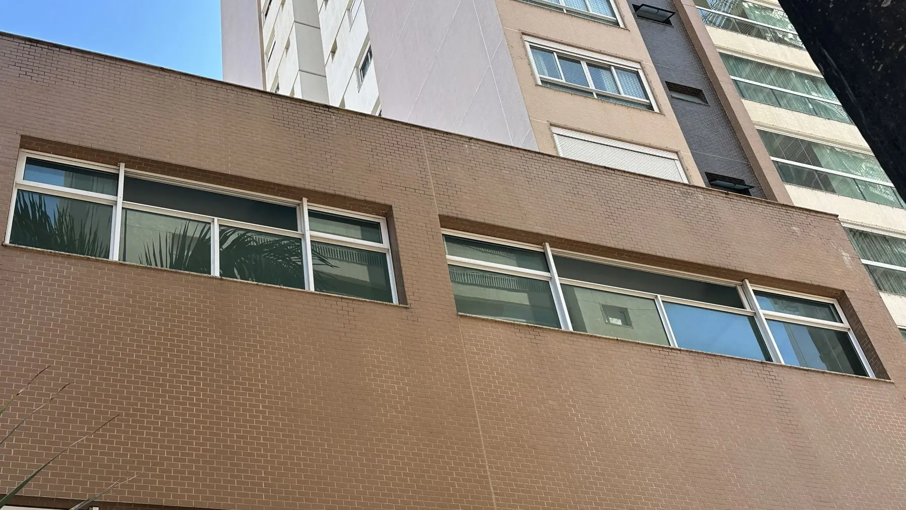 Fachada com revestimento cerâmico